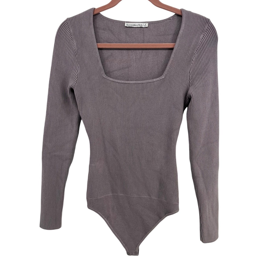 Abercrombie & Fitch Ribbed Long Sleeve Bodysuit in Mauve Gray